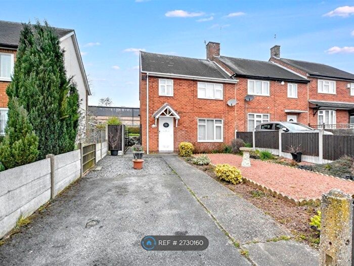 3 Bedroom End Terrace House To Rent In Wendling Gardens, Nottingham, NG5