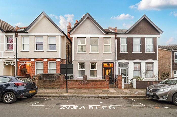 5 Bedroom Semi Detached House For Sale In Pendle Road, London, SW16