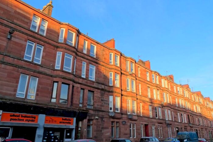 2 Bedroom Flat To Rent In Bed Close To Train Station @ Holmlea Rd, G44