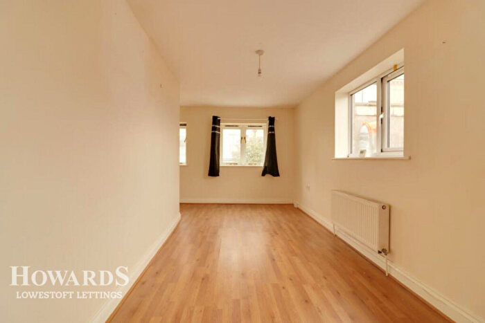 1 Bedroom Flat To Rent In London Road South, Lowestoft, NR33