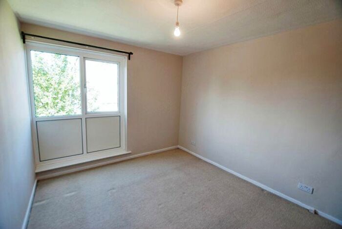 2 Bedroom Apartment To Rent In Lowick Court, South Gosforth, NE3