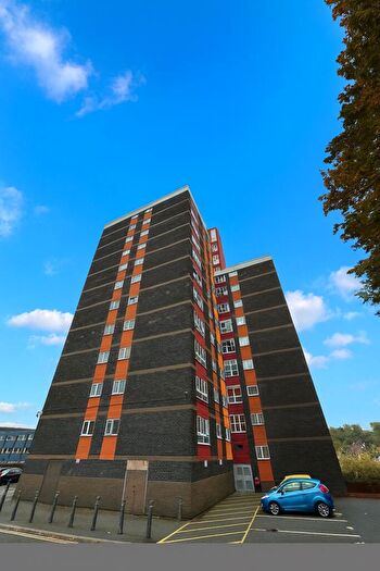 1 Bedroom Apartment For Sale In Champney, St. Cecilia Close, Kidderminster, Worcestershire, DY10