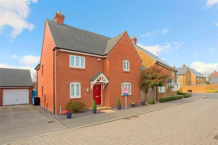 4 Bedroom Detached House For Sale In Remembrance Close, Middleton Cheney, OX17