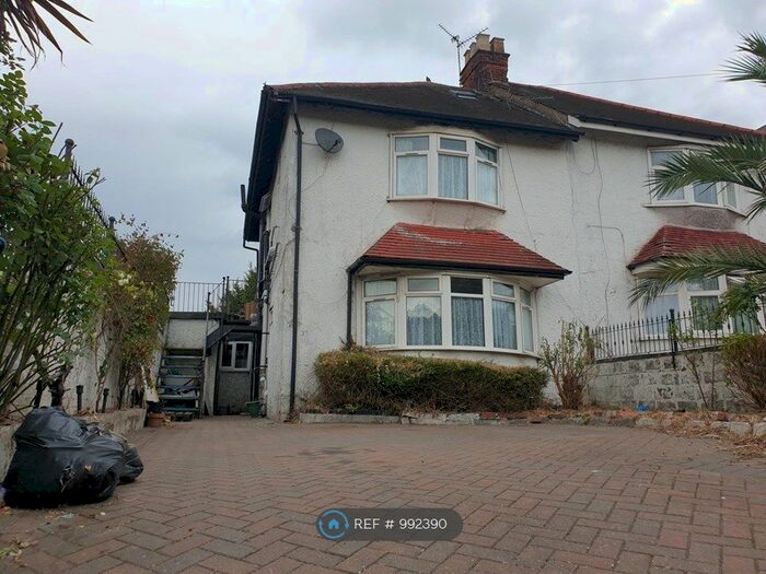 2 Bedroom Semi-Detached House To Rent In Hay Lane, London, NW9