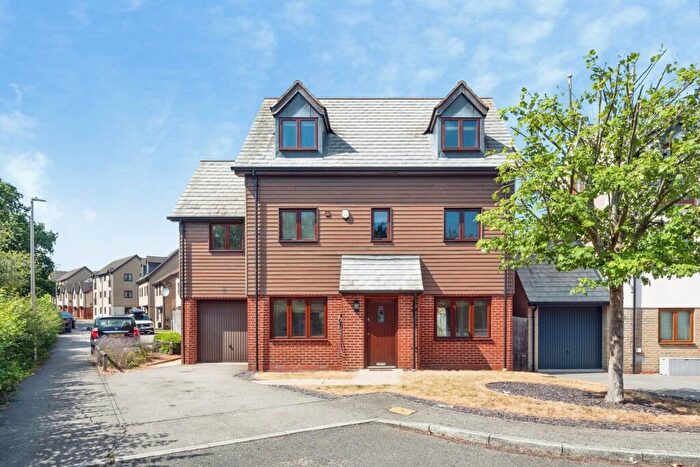 5 Bedroom Detached House For Sale In Hunsbury Chase, Broughton, Milton Keynes, Buckinghamshire, MK10