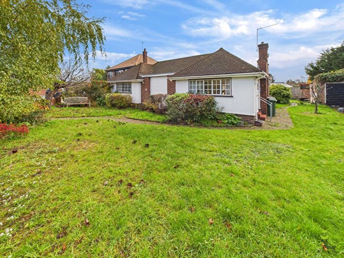 3 Bedroom Detached Bungalow For Sale In Basing Drive, Bexley, Kent, DA5