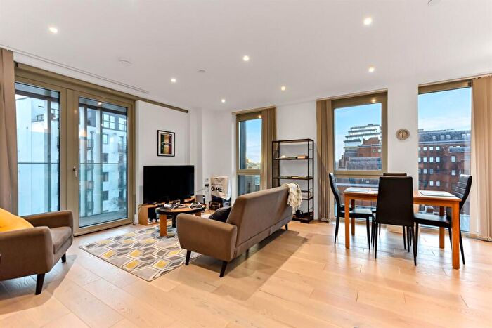2 Bedroom Apartment To Rent In Verto Building, Kings Road, London, RG1
