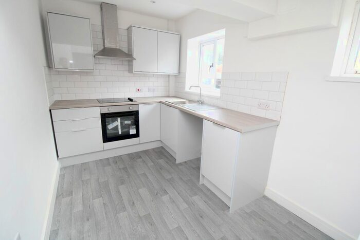3 Bedroom Terraced House To Rent In Castleton Avenue, Treherbert, Treorchy, CF42