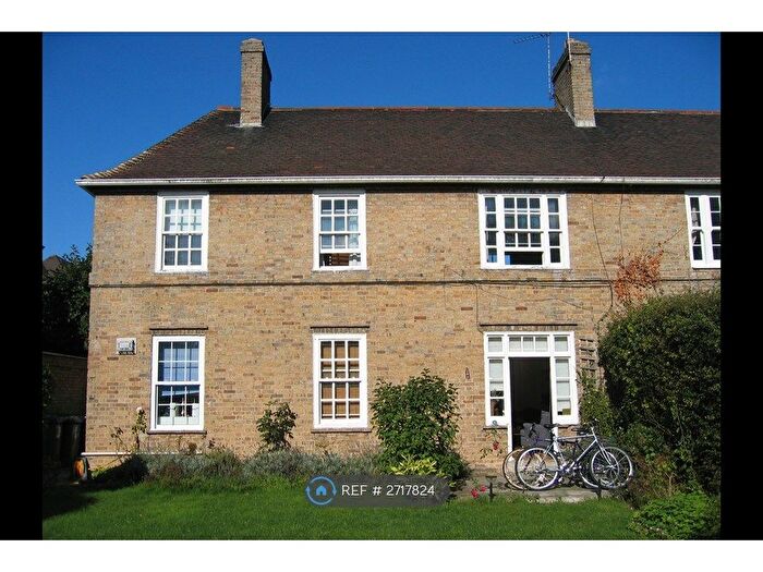 1 Bedroom Flat To Rent In Howes Place, Cambridge, CB3