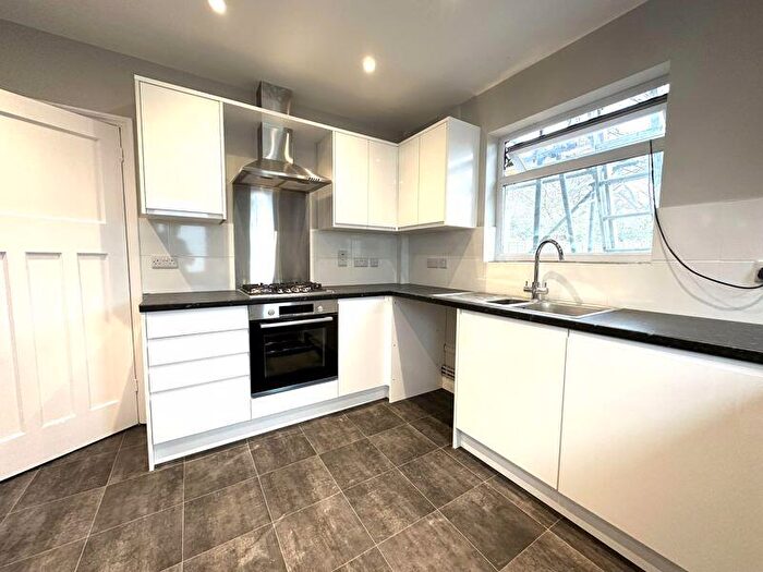 3 Bedroom Semi-Detached House To Rent In Epsom, KT19