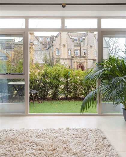 1 Bedroom Mews To Rent In Kenwood Road, Kenwood, S7