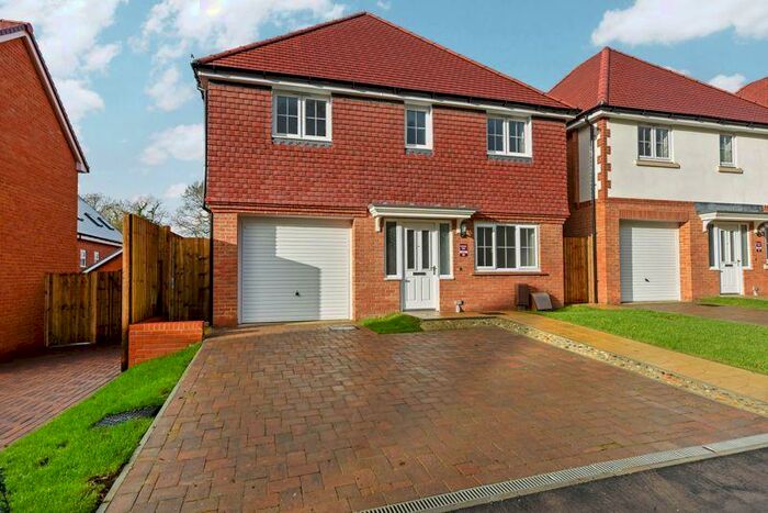 4 Bedroom Detached House To Rent In Merritt Way, Catherington Park, PO8