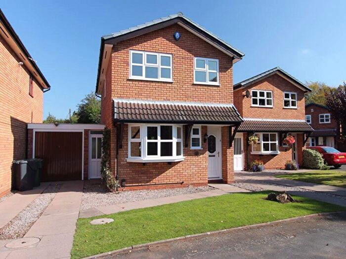 4 Bedroom Detached House To Rent In Meadowcroft, Hagley, Stourbridge, DY9