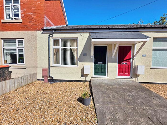 1 Bedroom Semi-Detached Bungalow For Sale In The Robins, Butts Road, Thornton, FY5