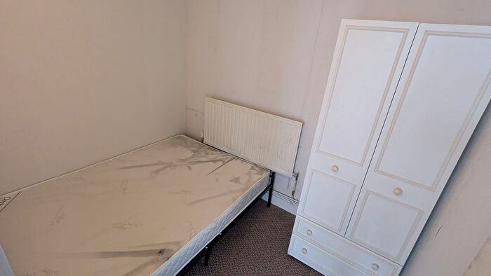 1 Bedroom Flat To Rent In Church Road, London, E12