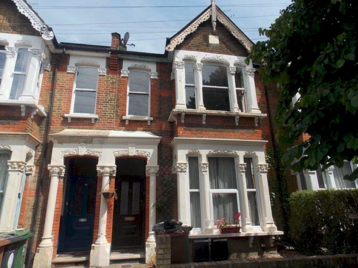 1 Bedroom Flat To Rent In Cleveland Park Avenue, London, E17