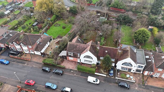 5 Bedroom End Terrace House For Sale In Peters Drive, Leicester, Leicestershire, LE5