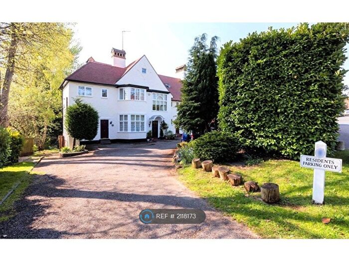 2 Bedroom Flat To Rent In Denbridge Road, Bromley, BR1