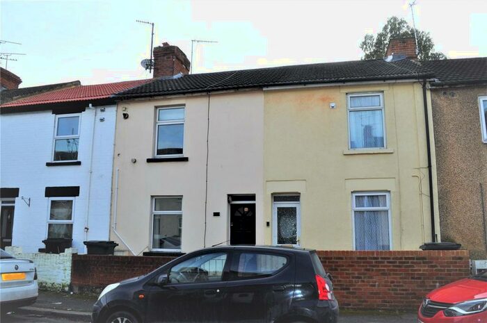 2 Bedroom Terraced House To Rent In Argyle Street, Swindon, SN2