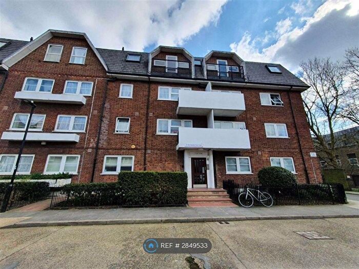 1 Bedroom Flat To Rent In Queens Park Court, London, W10