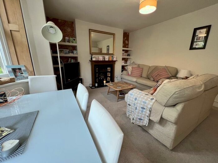 2 Bedroom Flat To Rent In Cotham Grove, Cotham, BS6