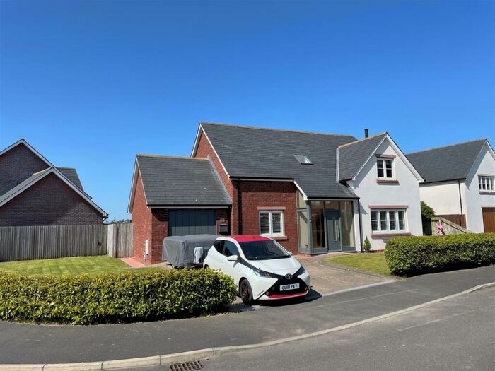 3 Bedroom Detached House For Sale In Hillcroft, Thurstonfield, CA5