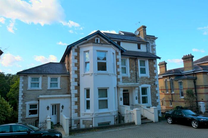 1 Bedroom Flat To Rent In East Hill Road, Ryde, PO33