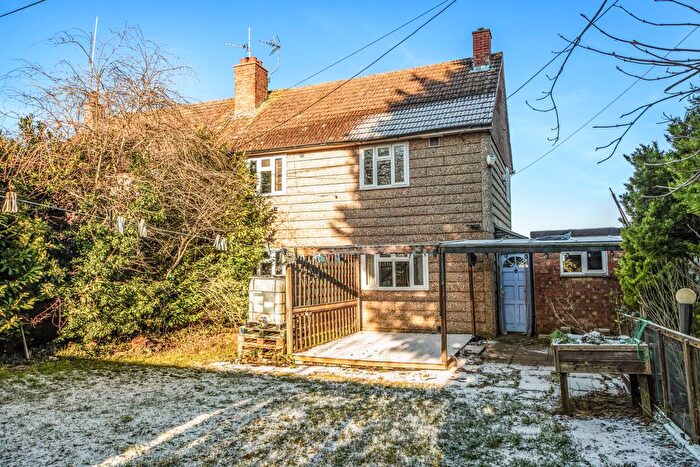 3 Bedroom Property For Sale In St. Michaels Close, Lyneham, Chippenham, Wiltshire, SN15