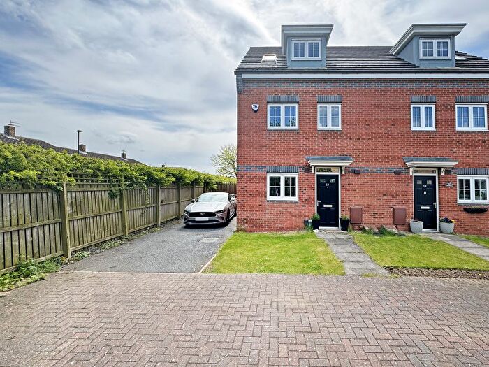 3 Bedroom Semi-Detached House For Sale In Westfields, Hartlepool, TS25