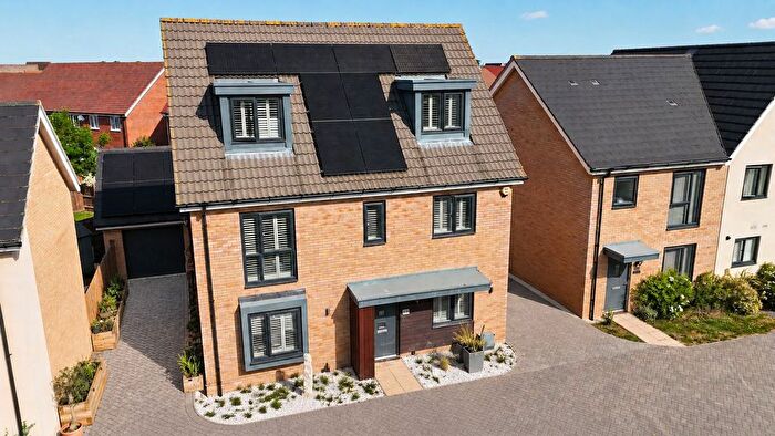 5 Bedroom Detached House For Sale In Gladiator Road, Upper Cambourne, CB23