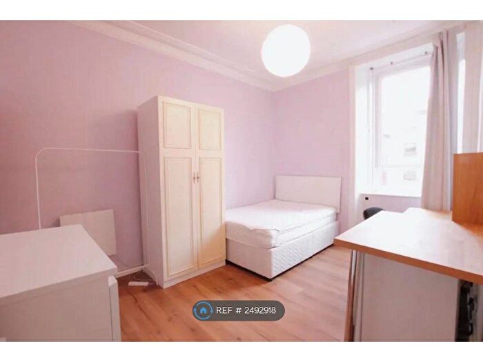 2 Bedroom Flat To Rent In Berkeley Street, Glasgow, G3