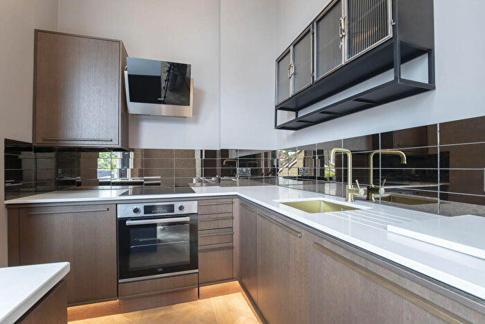 2 Bedroom Apartment To Rent In Pittville Circus Road, Cheltenham, GL52