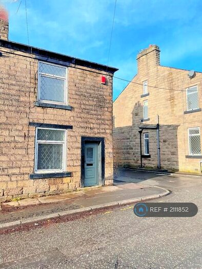 2 Bedroom End Of Terrace House To Rent In Dundee Lane, Bury, BL0