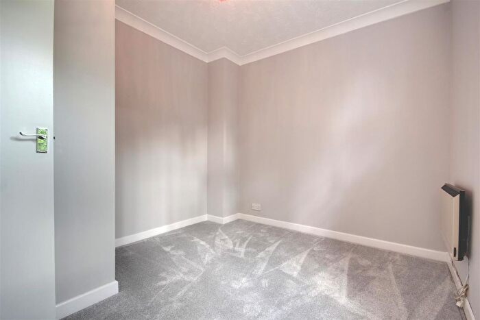 2 Bedroom Flat For Sale In Ramsey Road, St. Ives, Huntingdon, PE27