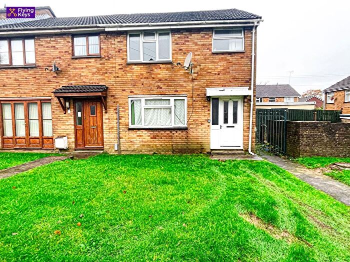 3 Bedroom End Terrace House For Sale In Waun Llwyn Crescent, Blackwood, NP12