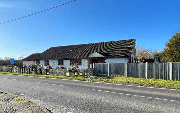 4 Bedroom Detached Bungalow For Sale In Top Road, Tolleshunt Knights, Maldon, CM9