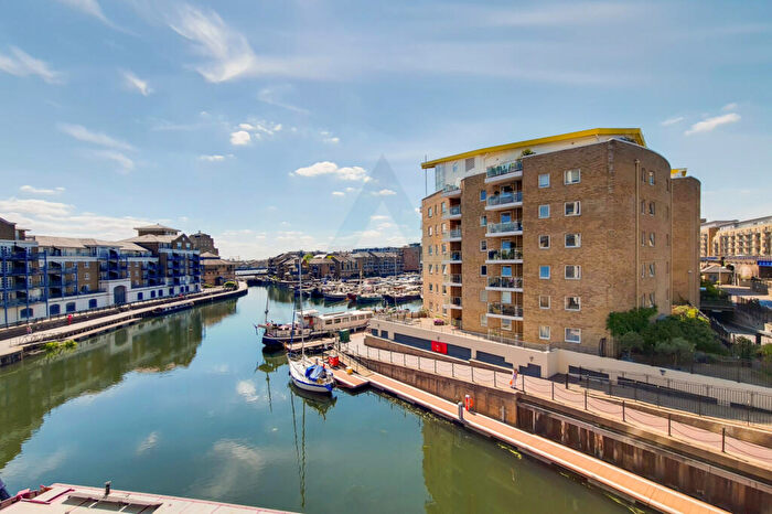 2 Bedroom Flat To Rent In Basin Approach, Limehouse, E14