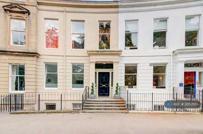 2 Bedroom Flat To Rent In Queens Crescent, Glasgow, G4