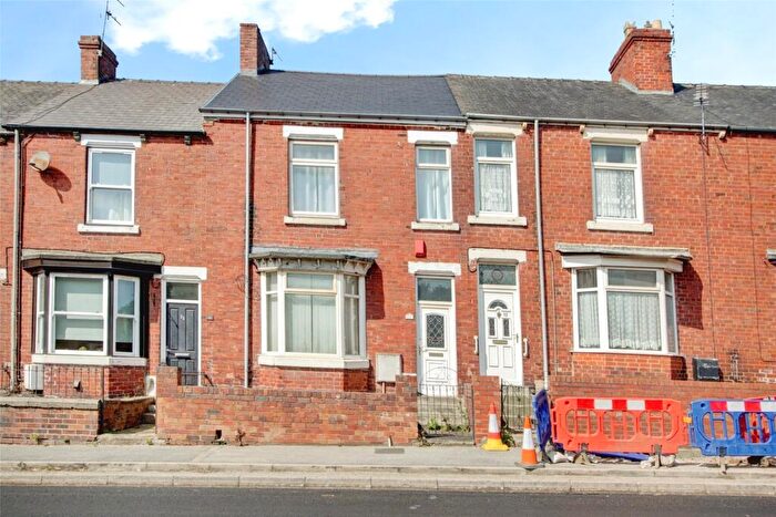 3 Bedroom Terraced House For Sale In Goatbeck Terrace, Langley Moor, Durham, DH7