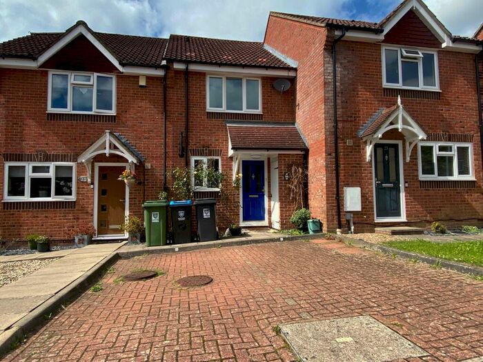 2 Bedroom House To Rent In Windsor Close, Hemel Hempstead, HP2