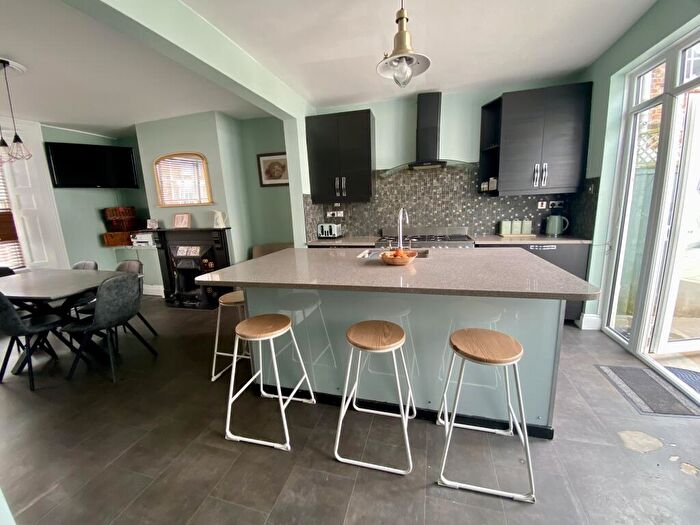 3 Bedroom Town House For Sale In Albert Street, Holbeach, PE12