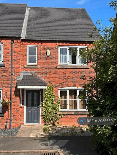 3 Bedroom Semi-Detached House To Rent In Lakeshore Crescent, Whitwick, Coalville, LE67