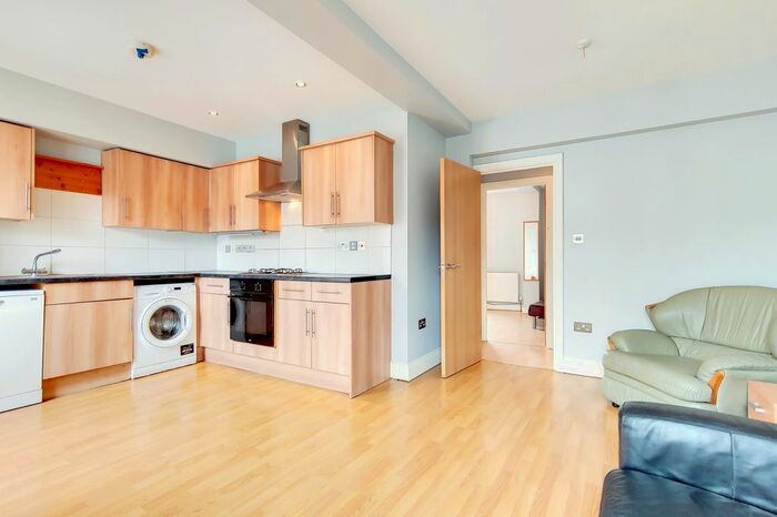 2 Bedroom Flat To Rent In Harold Road, London, E13