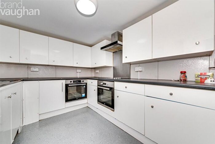 8 Bedroom Terraced House To Rent In Dorset Gardens, Brighton, BN2