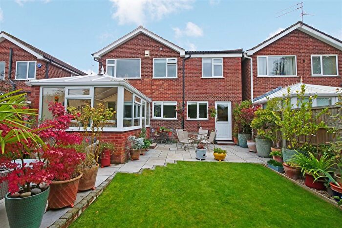 4 Bedroom Detached House For Sale In Redcoat Way, York, YO24