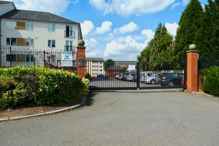 2 Bedroom Flat To Rent In Bambridge Court, Maidstone ME14