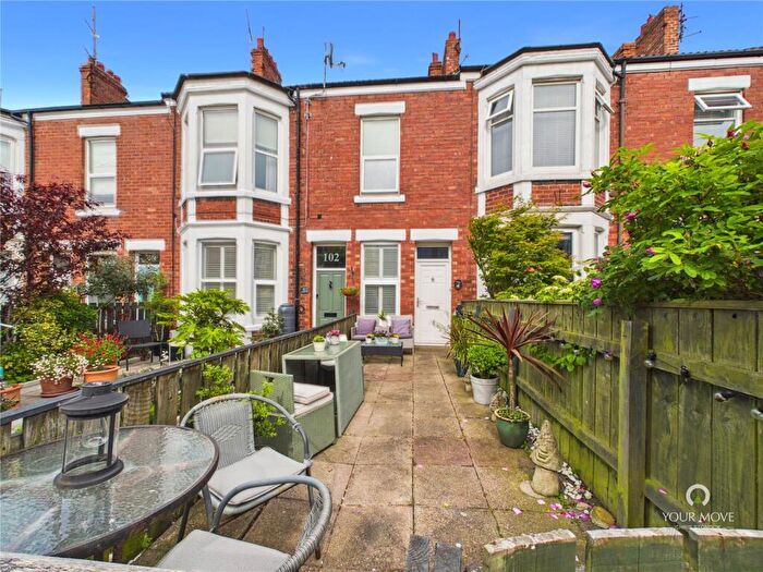 2 Bedroom Flat For Sale In Cambridge Avenue, Whitley Bay, Tyne And Wear, NE26