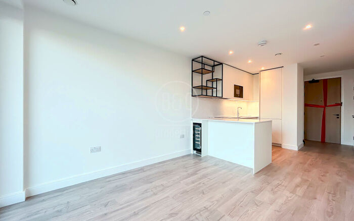 Studio To Rent In Lavey House, Grand Union, Wembley, HA0