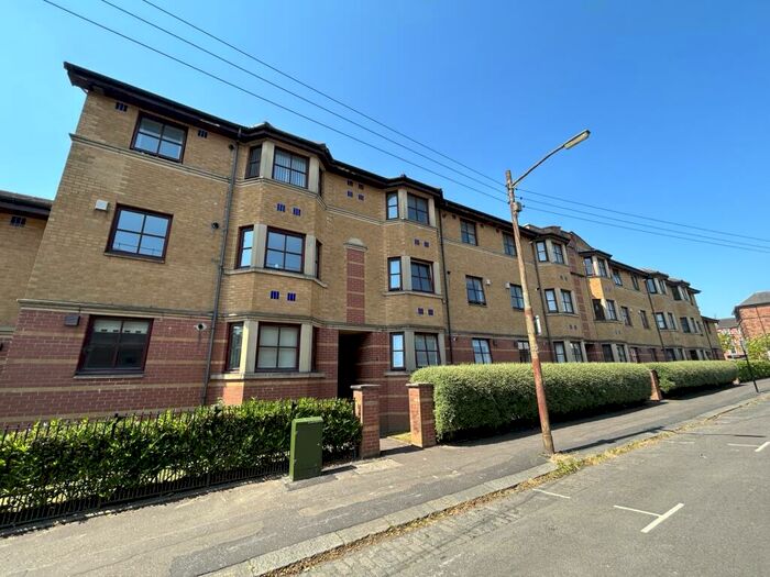 2 Bedroom Flat To Rent In Malloch Street, North Kelvinside, G20