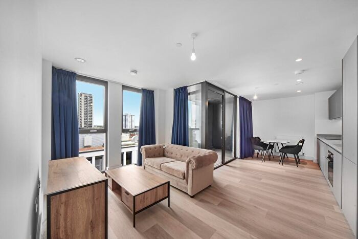 1 Bedroom Flat To Rent In Corn House, London, E15